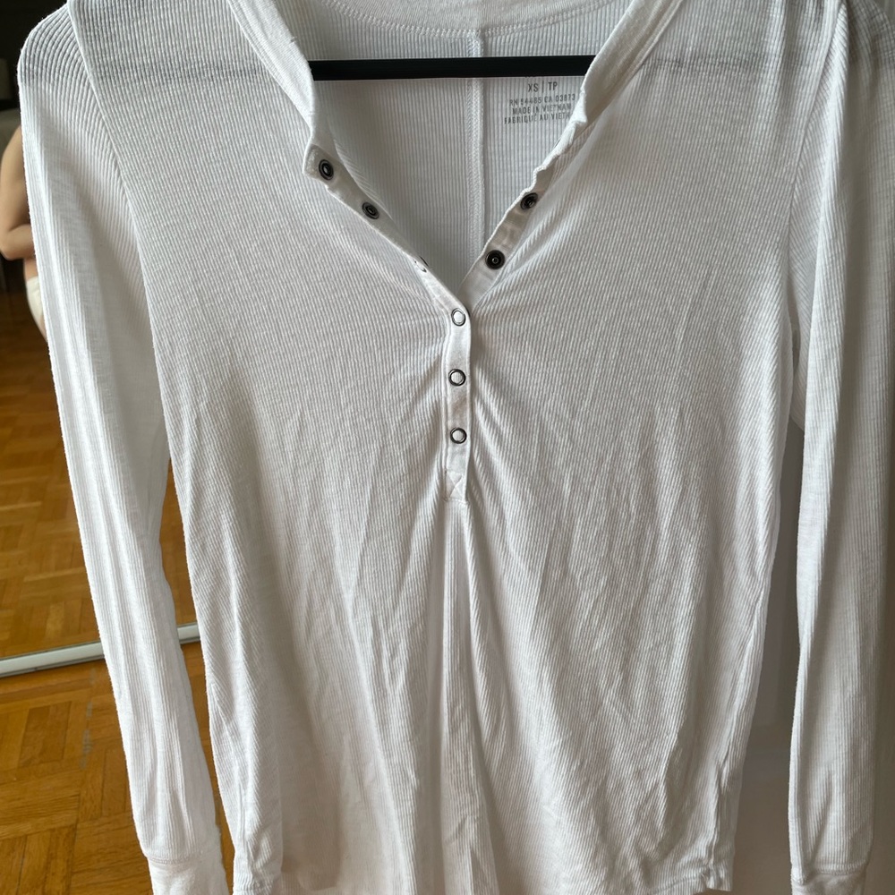 Aerie shirt